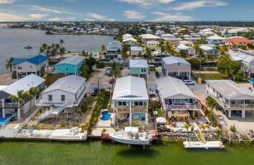 Marathon House | Ocean Breeze Oasis with great boating access