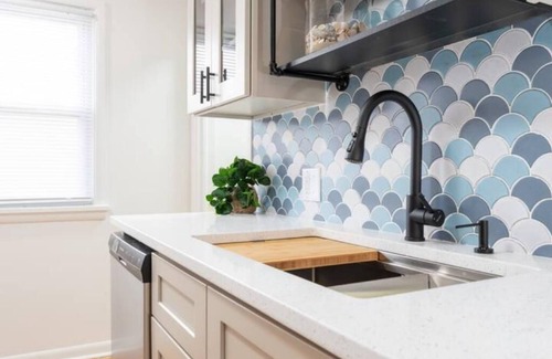 Benson Apartment | Ocean & Calm Vibes in Omaha