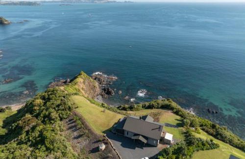 Russell House | Ocean Cliff