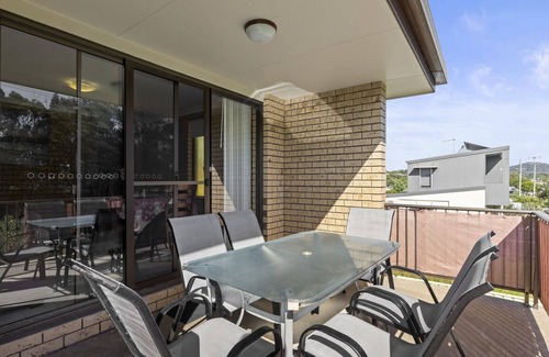 Woolgoolga Apartment | Ocean Drift - short stroll to cafes/restaurants and beaches