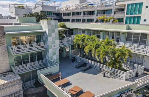 South Beach Condo | Ocean Drive Best Deal, w/2 Queen Beds, Near Beach