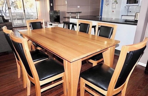 Woodgate House | Ocean Front 'Beachie' Holiday Home!