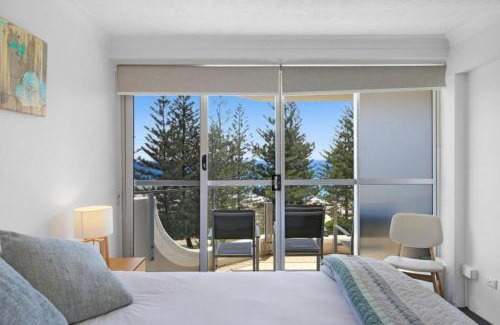 Burleigh Heads Apartment | Ocean Front Breeze at Cashelmara