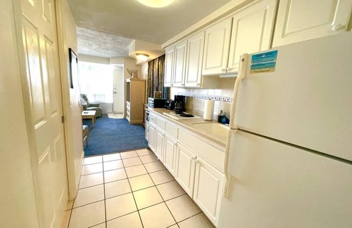 Ortona Park Apartment | "OCEAN FRONT" King Bed, 1 Bedroom Apartment