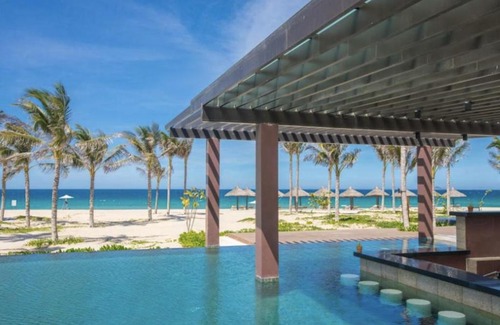 Cam Lam Villa | Ocean Front Pool Superior 2 Bedroom Pavilion