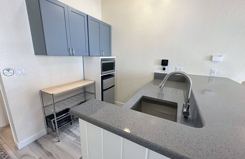 Yachats Condo | Ocean Front, Serenity at Oregon House, Stairs to the Beach!