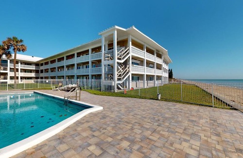 Satellite Beach Apartment | Ocean Heaven
