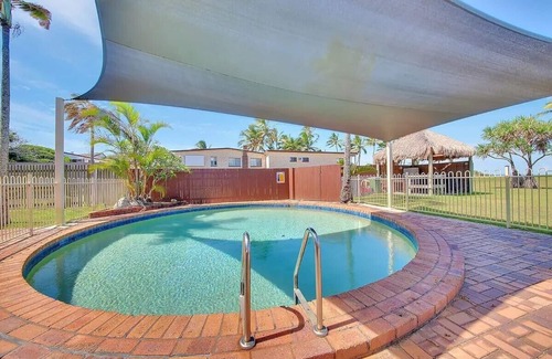 Yeppoon Apartment | Ocean/Island View, Pool, Free Park, Modern Kitchen