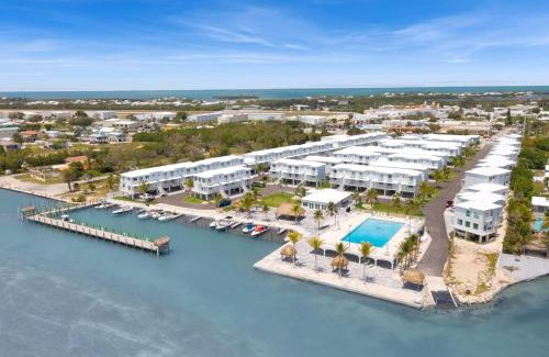 Marathon Apartment | Ocean Isles Seaside Oasis