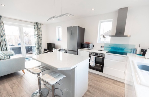 New Forest District House | Ocean La Vie - recently renovated bungalow in Barton on Sea.