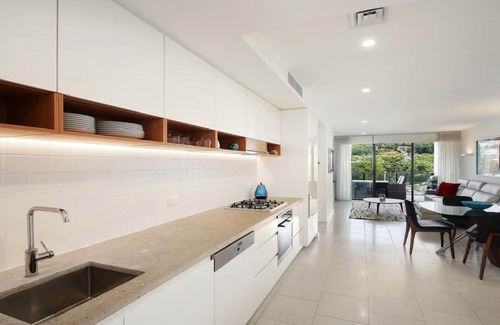 Terrigal Apartment | OCEAN LANE | Short walk to beach | Accom Holidays