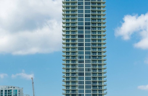 Sunny Isles Beach Apartment | Ocean,Ocean,Ocean!La Perla Amazing Views Of The Atlantic Sunny Isles Beach Miami