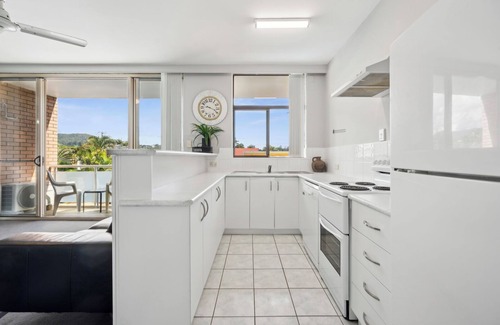 Mid North Coast Waterfront Apartment | Ocean Parade 9 Seaside Escape