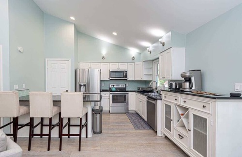 Ocean Pines House | Ocean Pines 3BR 2BA Canal Front Home with Sunroom