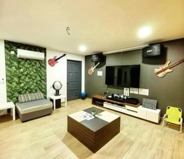 Taman Teh Teng Seng House | Ocean Private Pool Homestay Ipoh 海洋风情泳池民宿 14px（Wellsonhome）