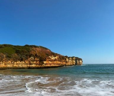 Peterborough House | Ocean Road Retreat