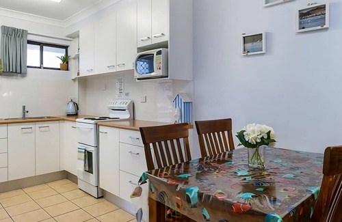 Sawtell Apartment | Ocean Sands 5 is a fully furnished two bedroom unit located on the first floor, next to the beach.