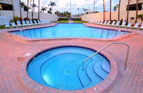 Madeira Beach Apartment | Ocean Sands 504 Beachfront Studio Condo