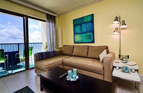 Madeira Beach Apartment | Ocean Sands 504 Beachfront Studio Condo