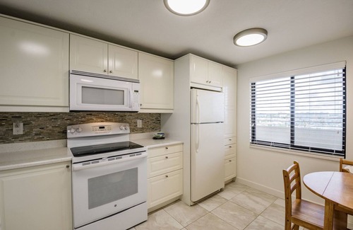 Madeira Beach Condo | Ocean Sands Fabulous Beachfront Condo Madeira Beach