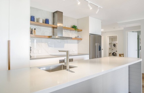Main Beach Apartment | Ocean Sands Resort