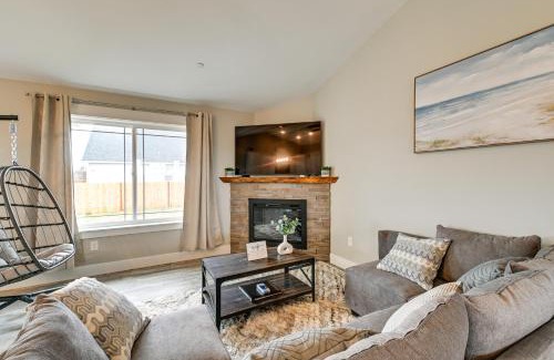 Ocean Shores House | Ocean Shores Home with Game Room - Walk to Beaches!