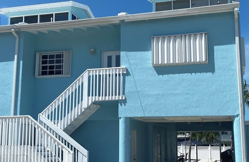 Key Largo House | Ocean side charming 2-bedroom townhome in Key Largo - 30 Days minimum stay