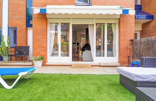Passeig Maritim Villa | Ocean Spirit House by Hello Homes Sitges