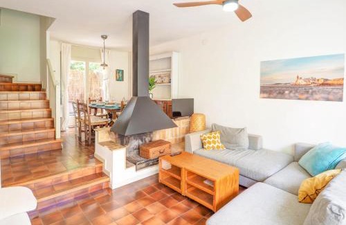 Passeig Maritim Villa | Ocean Spirit House by Hello Homes Sitges