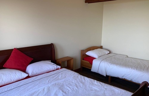 Gibsons House | Ocean View 2-bedroom Suite in Sunshine Coast House