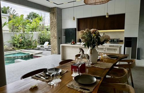 Ketewel Villa | Ocean view 2-bedrooms Yudistira villa 50m from the beach