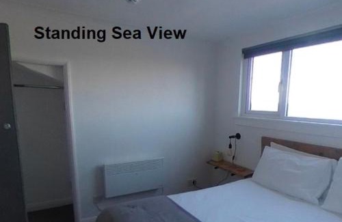 Laide Hotel | Ocean View Bar & Rooms