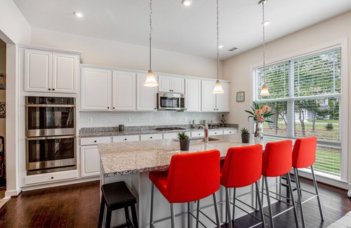 Frankford House | Ocean View Beach Club designer home with bikes, resort-style pool, sauna & gym
