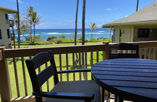 Lihue Condo | Ocean View, Beachfront Townhouse 2bd/2ba/2 lanai