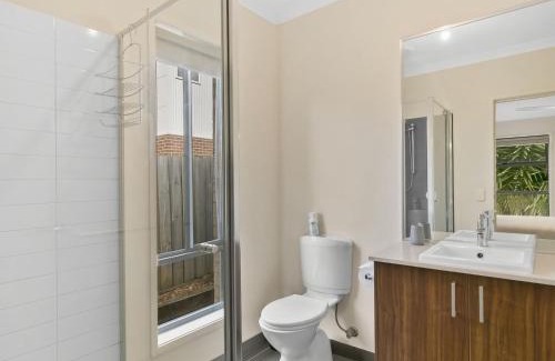 Torquay House | Ocean View Crescent 59