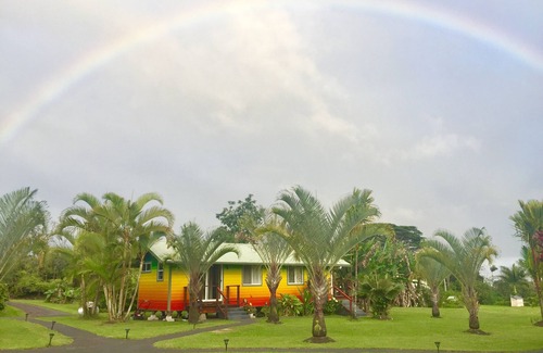 Pahoa House | Ocean View Estate with private hiking trail and volcanically heated hot tubs.