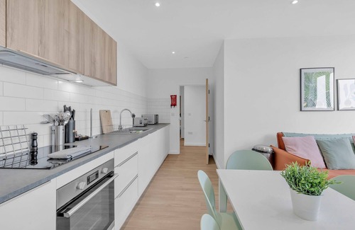 St Leonards-On-Sea Apartment | Ocean View B SEAVIEWS FREE PARKING|By My Getaways