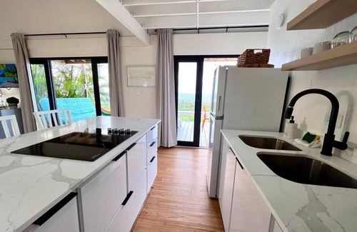 Isabela House | Ocean view getaway-Large Groups nnn
