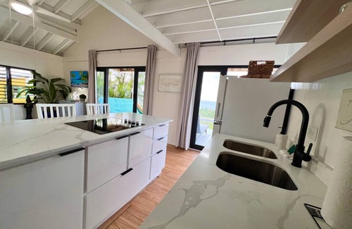 Isabela House | Ocean view getaway-Large Groups nnn