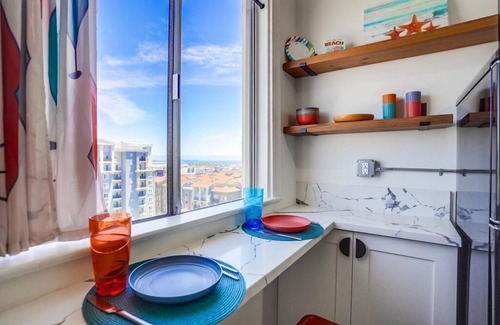 Waterfront Condo | Ocean View Getaway!