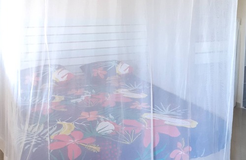 L'Autre-Bord Cottage | Ocean view gîte with private pool 400 metres from the beach