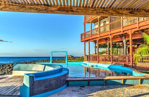 Antoneys Cay Resort | Ocean View