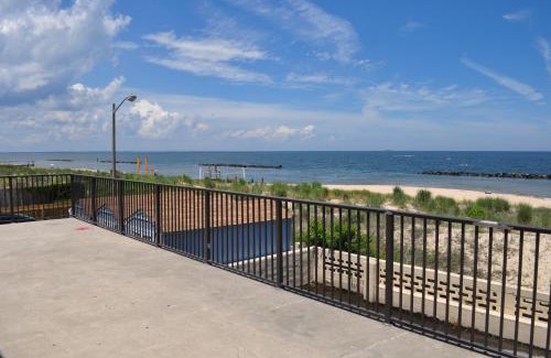 Cottage Line Hotel | Ocean View Inn