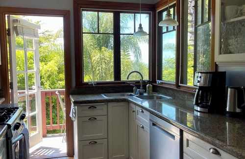 South Laguna Cottage | Ocean View Laguna Beach Cottage, Private Garden 700ft to 1000 Steps Beach entry