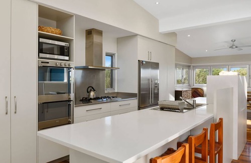 Mullaway House | Ocean View Lodge - Private Mullaway position