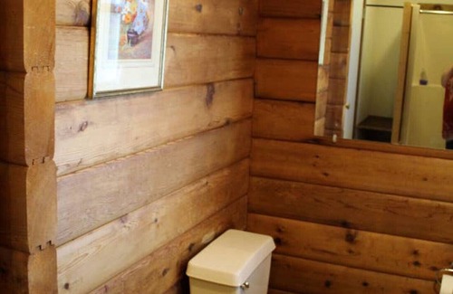 Alert Bay Bed & Breakfast | Ocean View Lodge with two double beds, deck, ocean view. Hot breakfast included.