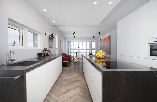 Reykjavik Apartment | Ocean View Luxury Apartment in Central Reykjavik