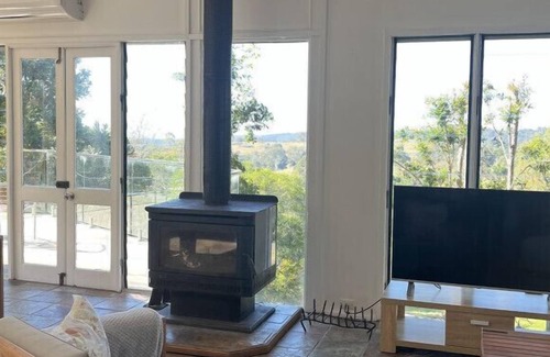 King Scrub House | Ocean view Mountain Top Treehouse Style Home