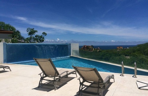 Santa Maria Huatulco Apartment | Ocean view One bedroom loft and studio perfect for 2 that enjoy to watch sunset