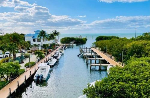 Tavernier House | Ocean View Overlooking Marina Ocean Pointe 5305